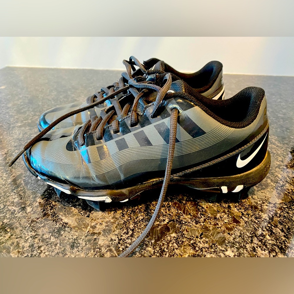 Boys Nike Vapor Football Cleats